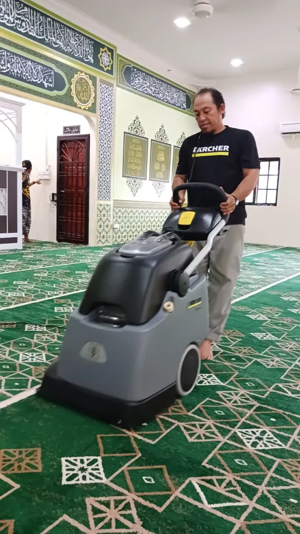 Cucian karpet dewan solat masjid - Arfa Clean Kluang Johor