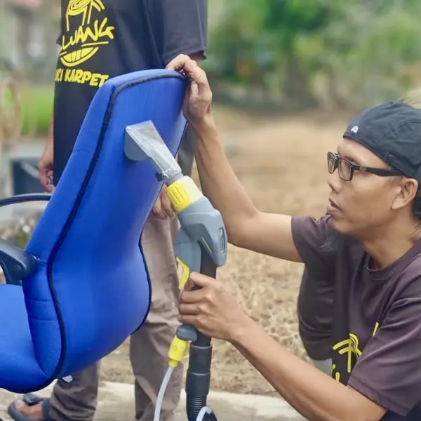Cucian kusyen kereta - Arfa Clean Kluang
